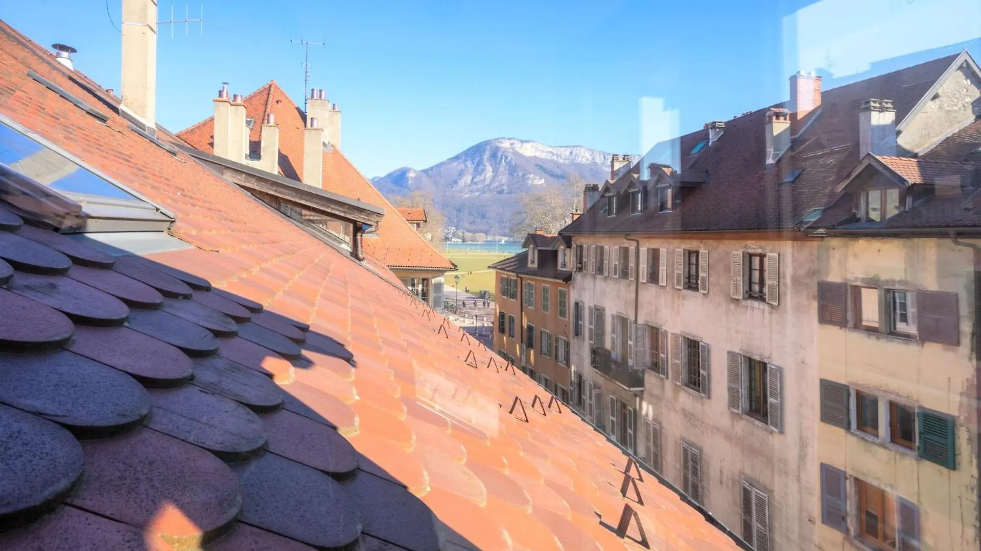 Cabana & Le Grand Duplex Proche Esplanade Apartment Annecy